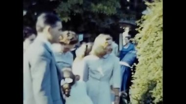 Palermo, İtalya Mart 1950: 1950 'lerde parkta aile çatışması