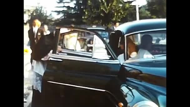 Palermo Italien März 1950 Bischof Kommt Mit Dem Auto Zur — Stockvideo