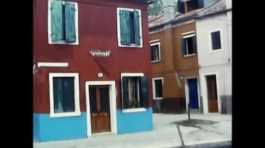 Venedik, Venedik 24 Mayıs 1980: 80 'lerde Venedik şehrinde renkli evler