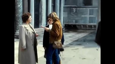 Venedik, Veneto 24 Mayıs 1980: Venedik turistleri 1980 'lerde şehri ziyaret ettiler