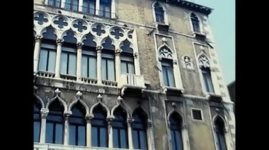 Venedik, Venedik 24 Mayıs 1980: Venedik 'in 1980' lerdeki görüntüleri gondolla ve gemiyle