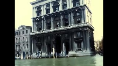 Venedik, Venedik 24 Mayıs 1980: Venedik 'in 1980' lerdeki görüntüleri gondolla ve gemiyle