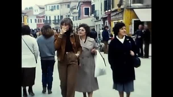 Venetië Veneto Mei 1980 Venetië Toeristen Bezoeken Stad Jaren Tachtig — Stockvideo