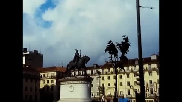 1970年 昭和45年 6月28日スペイン リスボン4Kでの国王ジョン1世像の映像 — ストック動画