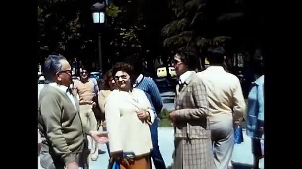 Madrid Espanha Junho 1970 Turistas Portugal Visitando Principais Locais Década — Vídeo de Stock