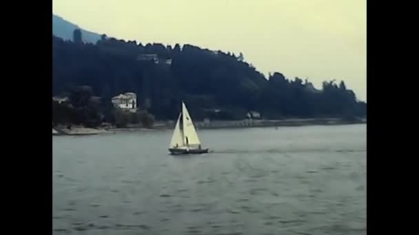Λίμνη Μείζονα Πεδεμόντιο Μπορεί 1980 Ιστιοπλοϊκό Σκάφος Λίμνη Maggiore Έτη — Αρχείο Βίντεο