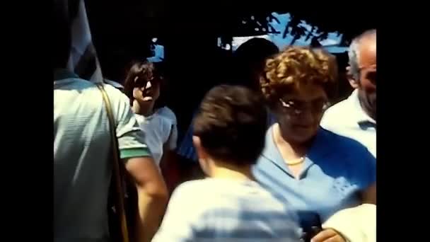 Meer Groot Piemonte Mei 1980 Vrouw Vakantie Aan Het Meer — Stockvideo