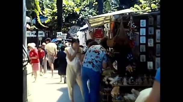 Lago Maggiore Piemontese Maggio 1980 Donna Vacanza Lago Maggiore Anni — Video Stock