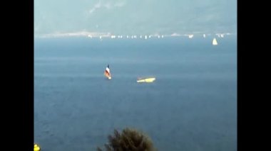 Büyük göl, Piedmont 17 Mayıs 1980: 80 'li tekneli peyzaj gölü