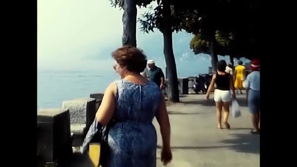 Lago Maggiore Piemontese Maggio 1980 Donna Vacanza Lago Maggiore Anni — Video Stock