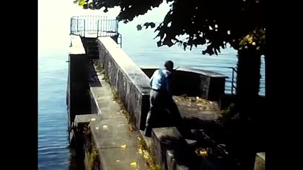 Lago Maggiore Piemontese Maggio 1980 Uomo Vacanza Lago Maggiore Anni — Video Stock