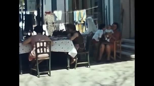 Forli Italy May 1960 Family Has Lunch Backyard 1960S — Stock Video