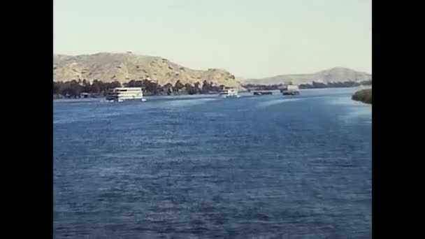 Луксор Египет Февраля 1980 Побережья Египетских Городов Видны Реки Нил — стоковое видео