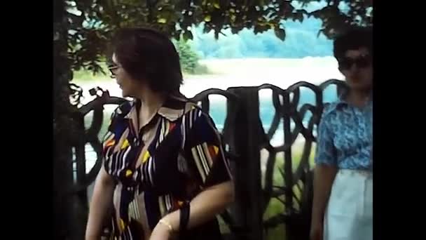 Палермо Italy September 1977 Річкові Жінки — стокове відео