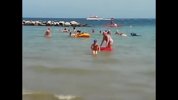 Palerme Italie Août 1977 Baignade Baignade Dans Mer Dans Les — Video