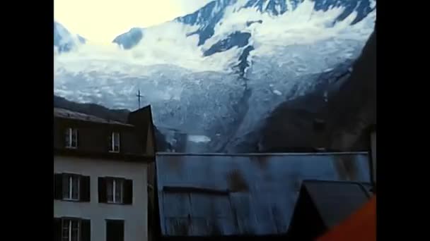 Alpy Włochy Marsz 1974 Krajobraz Kraju Śnieżnymi Górami Lat Tych — Wideo stockowe