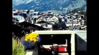 Saas fee, İsviçre 19 Mayıs 1980: İsviçre köy manzarası Saas Fee 80 's