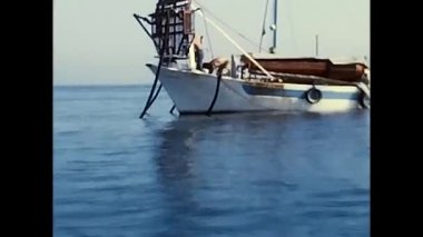 rimini, İtalya 18 Ağustos 1970: 70 'lerde balıkçı teknesi
