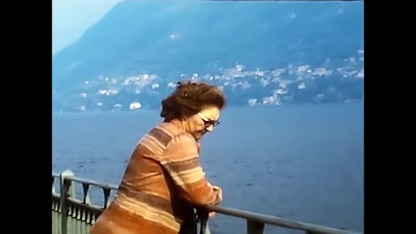 Como Italy June 1980 Woman Looks Landscape Lake Como 1980S — Stok video