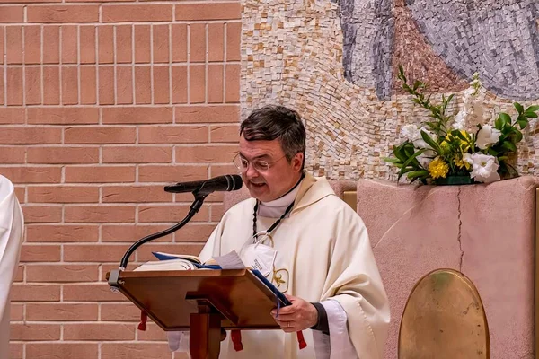 Terni Italy May 2022 Parish Priest Church Ceremony — стоковое фото