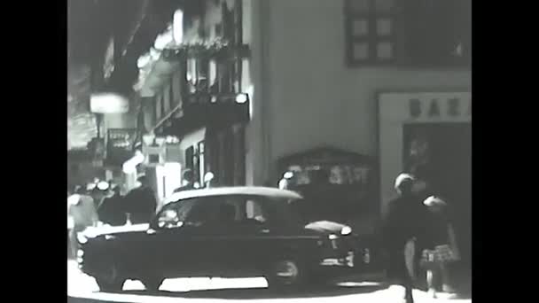 1950年6月10日イタリア ヴァレ ダオスタ グレッソニー トリニータの人々の社会生活50代黒人と白人 — ストック動画