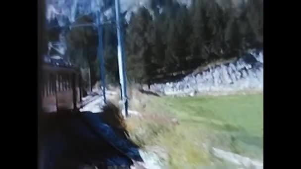 Vallese Sviçre Mayıs 1980 Lerin Dağlarının Valais Treninden Görüntü — Stok video
