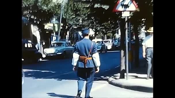 Vallese Switzerland May 1980 Traffic Policeman Valais 1980S — Vídeo de Stock