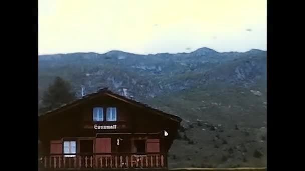 Vallese Швейцария Мая 1980 Птичьи Скворцы Горах Вале 1980 — стоковое видео