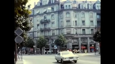 Lucerne, İsviçre 19 Mart 1960: 60 'larda Lucerne' de trafik