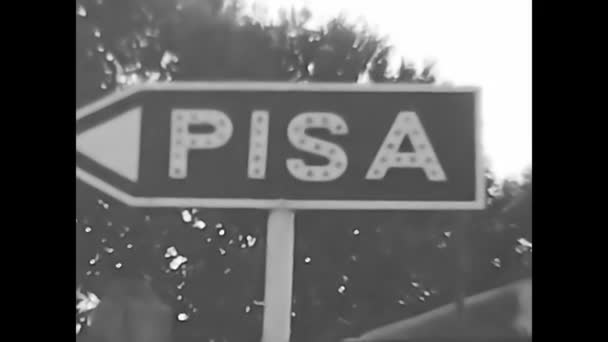 Pisa Italien Mai 1950 Verkehrsschild Von Pisa Schwarz Weiß Aus — Stockvideo