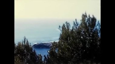 Salento, İtalya 17 Haziran 1970: 70 'lerde Salento' da deniz kenarındaki uçurumların manzarası