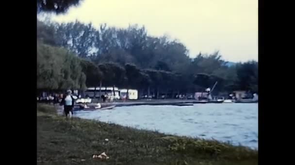 意大利维泰博 1960年3月18日 1960年代波塞纳湖畔的居民 — 图库视频影像