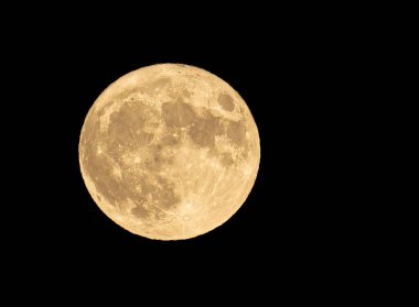 maxi full moon of summer with a reddish color