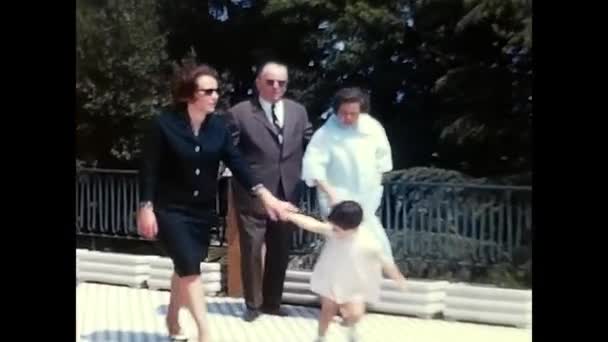 Rome Italy April 1970 Family Moments 70S — ストック動画