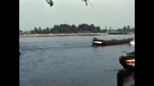 Lucerne Switzerland May 1960 Cargo Ships Reuss River Switzerland Move — Vídeo de Stock