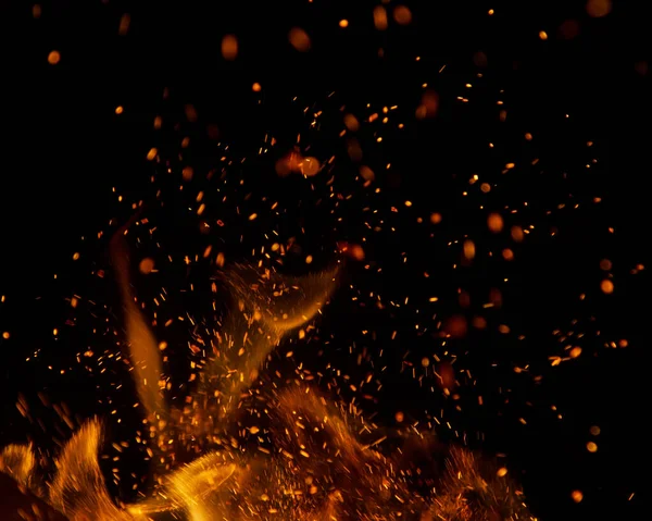 Φωτιά Φλόγες Σπινθήρες Μαύρο Φόντο — Φωτογραφία Αρχείου