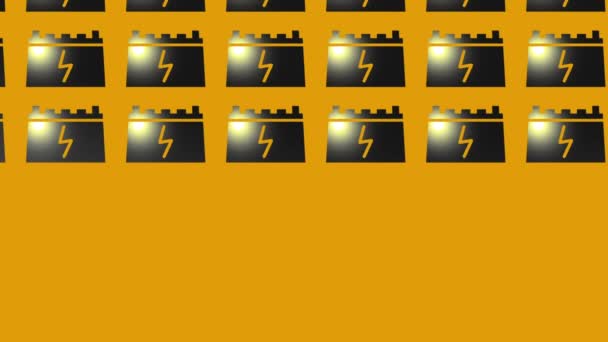 黄色の雷アイコンの黒い電池のアニメーション — ストック動画