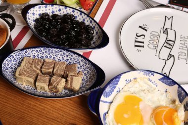 zengin ve leziz Türk Kahvaltı