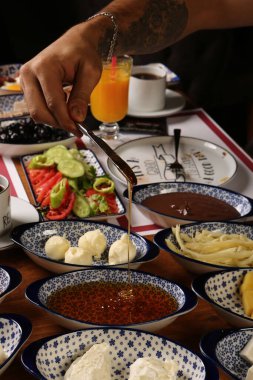 zengin ve leziz Türk Kahvaltı