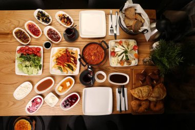 zengin ve leziz Türk Kahvaltı