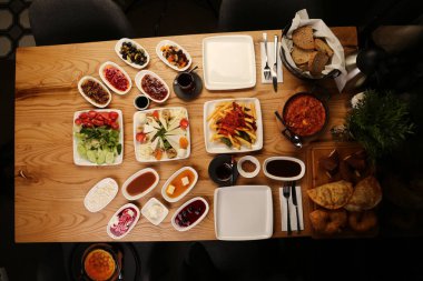 zengin ve leziz Türk Kahvaltı