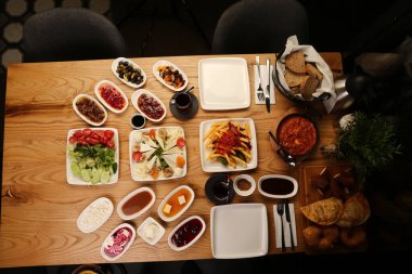 zengin ve leziz Türk Kahvaltı