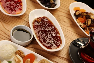 zengin ve leziz Türk Kahvaltı