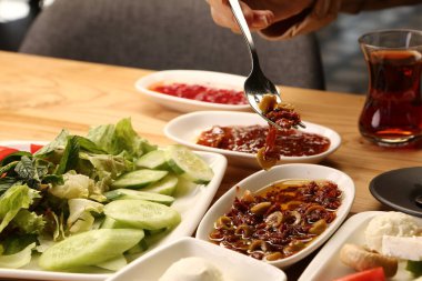 zengin ve leziz Türk Kahvaltı