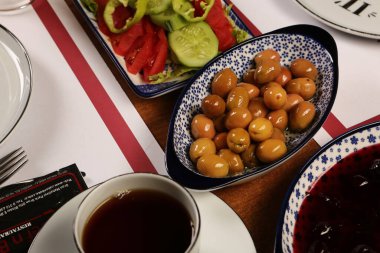 zengin ve leziz Türk Kahvaltı