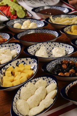 zengin ve leziz Türk Kahvaltı