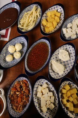 zengin ve leziz Türk Kahvaltı