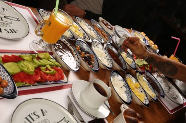 zengin ve leziz Türk Kahvaltı