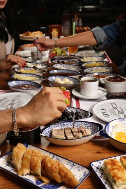 zengin ve leziz Türk Kahvaltı