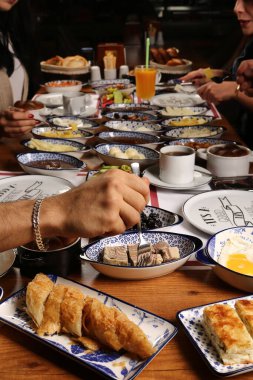 zengin ve leziz Türk Kahvaltı